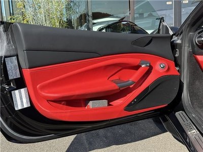 2022 Ferrari F8 SPIDER thumbnail 11