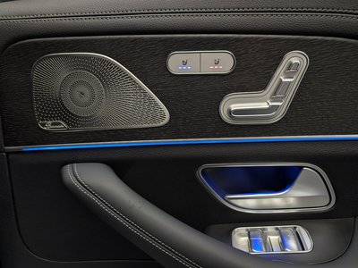 2024 Mercedes-BENZ GLS thumbnail 30