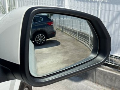 2025 BMW X1 thumbnail 17