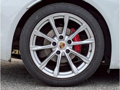 صورة 24 لـ 2016 Porsche 718