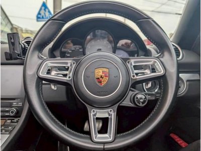 صورة 9 لـ 2016 Porsche 718