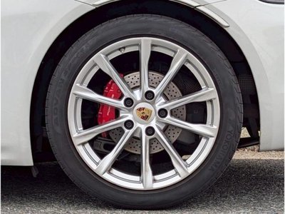 صورة 27 لـ 2016 Porsche 718