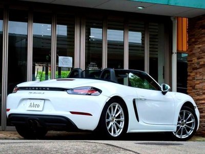 صورة 4 لـ 2016 Porsche 718