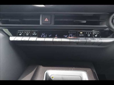 2025 Toyota CROWN ESTATE photo 9