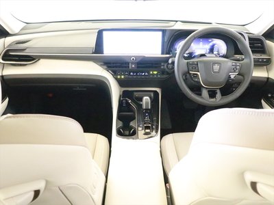 2025 Toyota CROWN CROSSOVER — фото 14