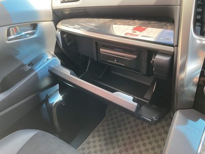 2023 Toyota ALPHARD — фото 43