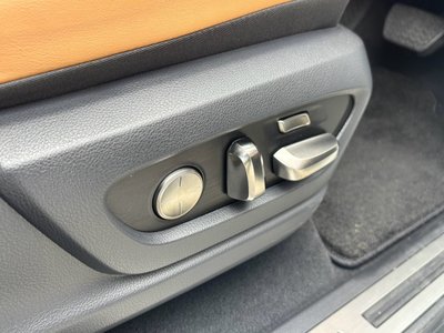 صورة مصغرة 30 لـ 2024 Lexus LX
