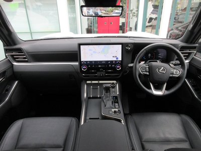 2025 Lexus GX — фото 2