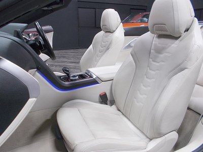 2019 BMW 8 SERIES CABRIOLET 缩略图 17