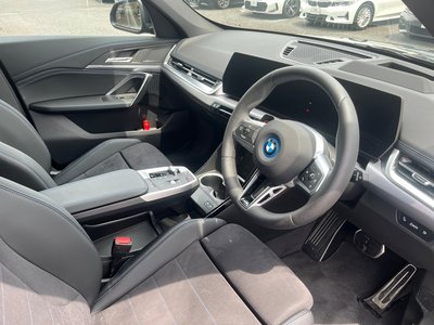 2026 BMW IX1 — миниатюра 19