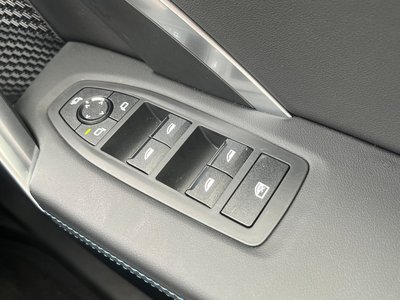 2026 BMW IX1 — фото 10