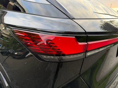 2023 Lexus RX thumbnail 33
