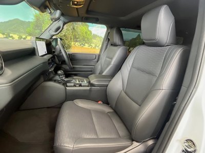 صورة 28 لـ 2024 Toyota LAND CRUISER 250