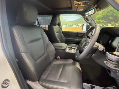 صورة 7 لـ 2024 Toyota LAND CRUISER 250