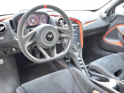صورة 7 لـ 2021 Mclaren 765LT