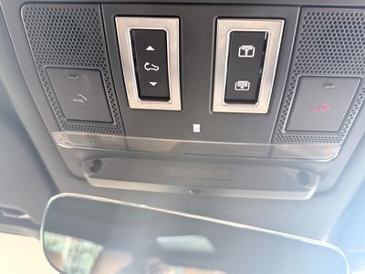 2025 LAND Rover DEFENDER thumbnail 39