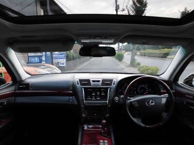 صورة 17 لـ 2007 Lexus LS