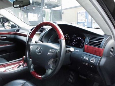 صورة 14 لـ 2007 Lexus LS