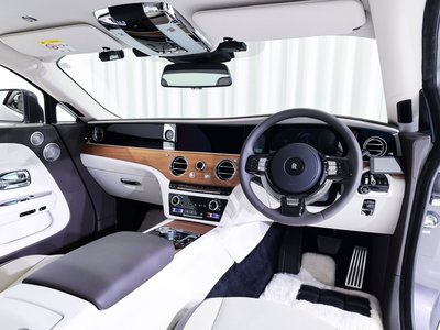 2024 ROLLS-ROYCE SPECTRE — фото 31