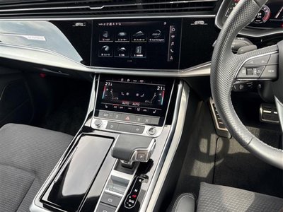 2023 AUDI Q8 photo 3