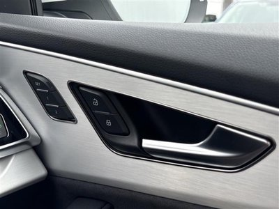 2023 AUDI Q8 thumbnail 26