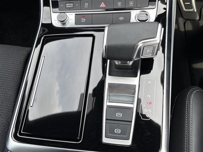 2023 AUDI Q8 photo 10