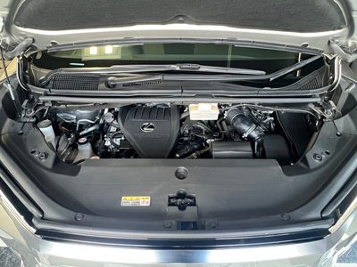 صورة 29 لـ 2024 Lexus LM