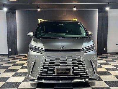 صورة 2 لـ 2024 Lexus LM