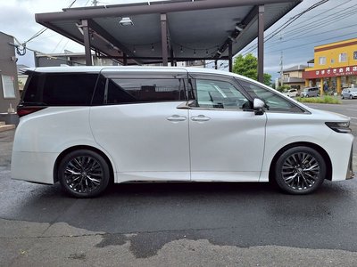 2023 Toyota VELLFIRE photo 16