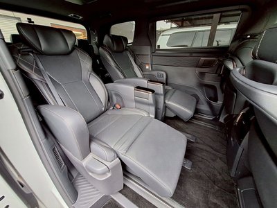 2023 Toyota VELLFIRE photo 10