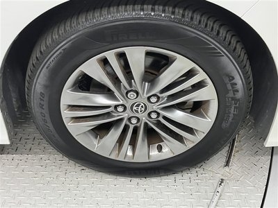 صورة 30 لـ 2023 Toyota ALPHARD