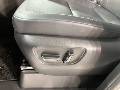 صورة 24 لـ 2023 Toyota ALPHARD