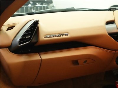 2017 Ferrari 488 GTB 缩略图 36