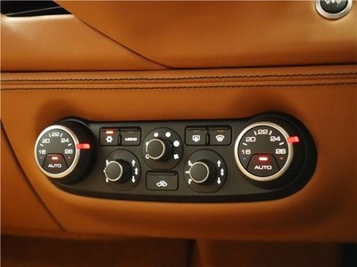 2017 Ferrari 488 GTB 缩略图 34