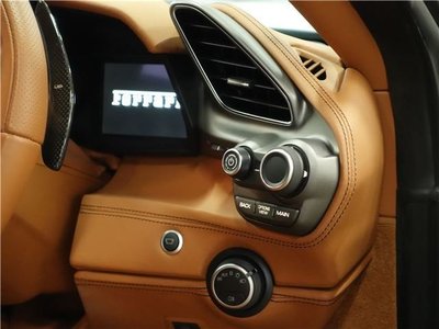 2017 Ferrari 488 GTB 缩略图 24