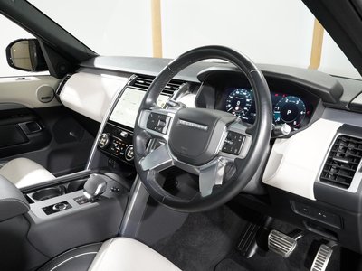 2021 LAND Rover DISCOVERY photo 16
