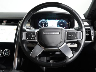 2021 LAND Rover DISCOVERY photo 14