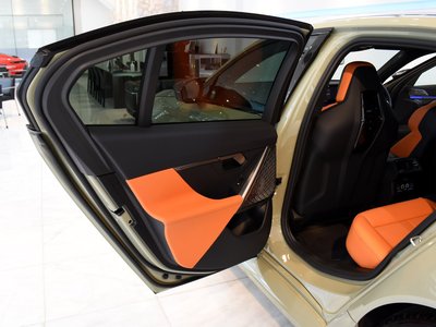 2025 BMW M5 thumbnail 74