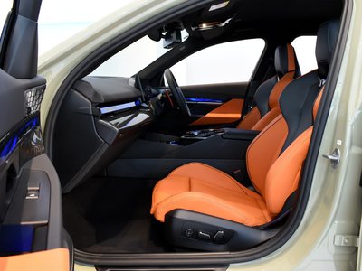 2025 BMW M5 thumbnail 49