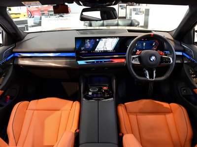 2025 BMW M5 thumbnail 63