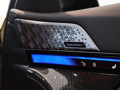 2025 BMW M5 thumbnail 40