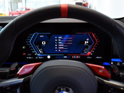 2025 BMW M5 thumbnail 23