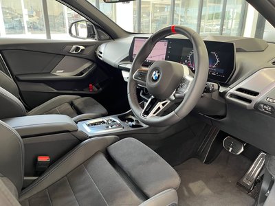 2026 BMW 1 SERIES photo 16