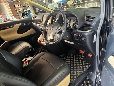 2017 Toyota VELLFIRE photo 15