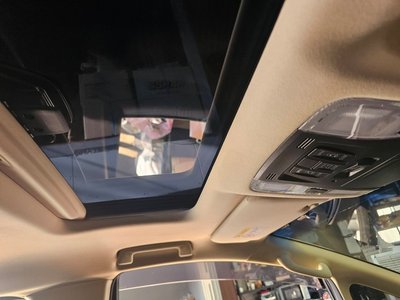 2017 Toyota VELLFIRE photo 24