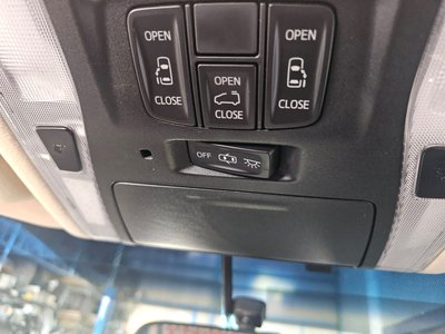 2017 Toyota VELLFIRE photo 28