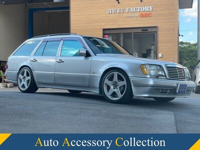 1991 Mercedes-BENZ E-CLASS photo 1