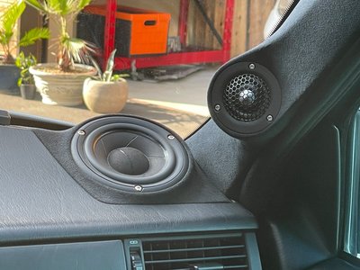1991 Mercedes-BENZ E-CLASS photo 16