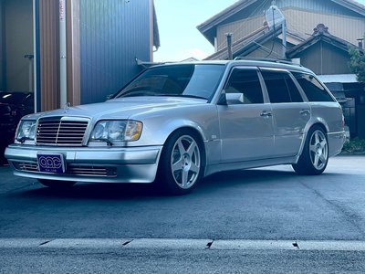 1991 Mercedes-BENZ E-CLASS photo 13