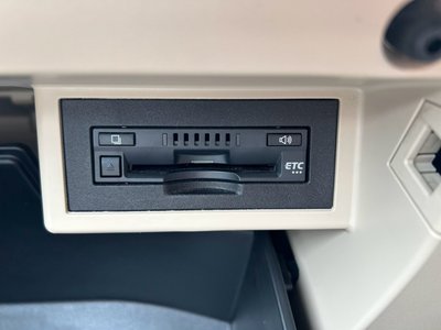 2019 Toyota LAND CRUISER PRADO thumbnail 18